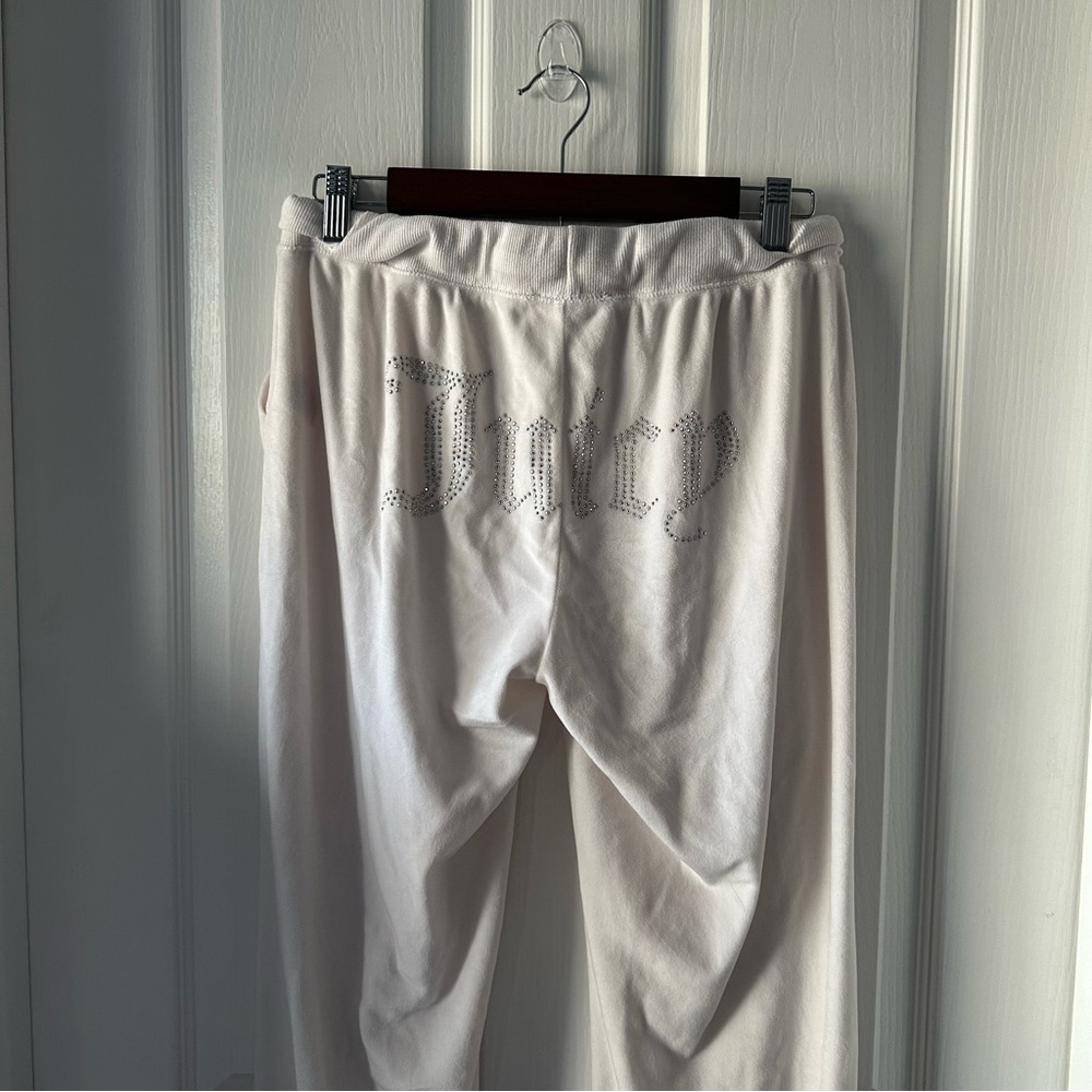 Juicy Couture Cream Sweatpants Elastic Waist Relaxed Fit
